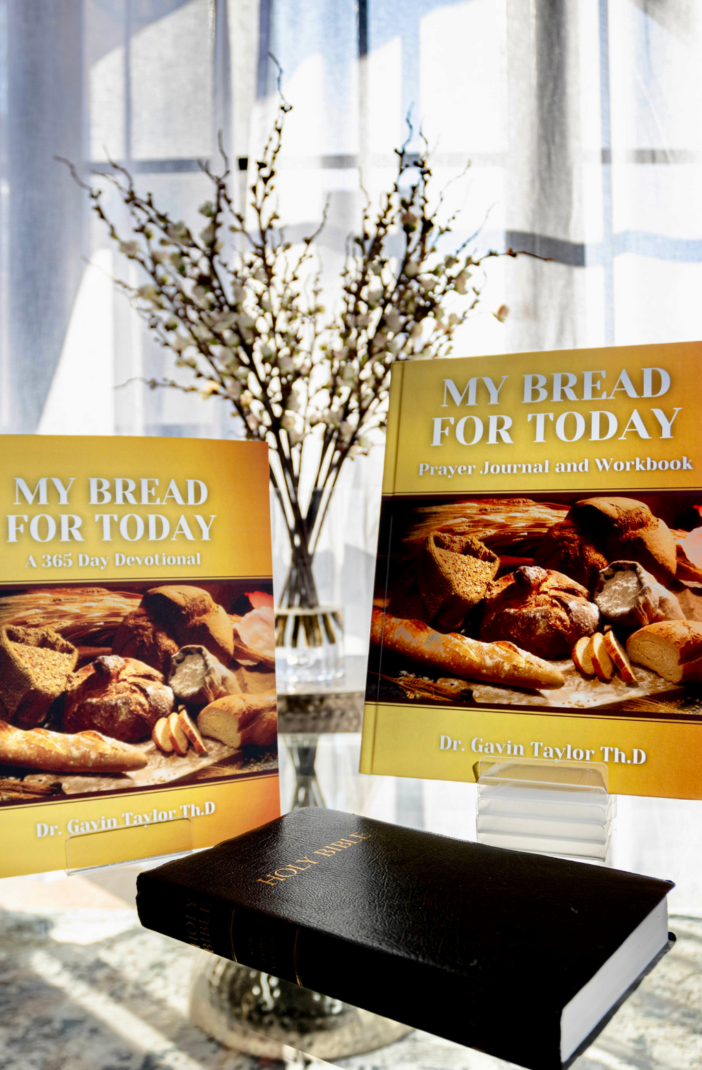 365 Day Devotional 2026 Grow Closer to God | My Bread For Today