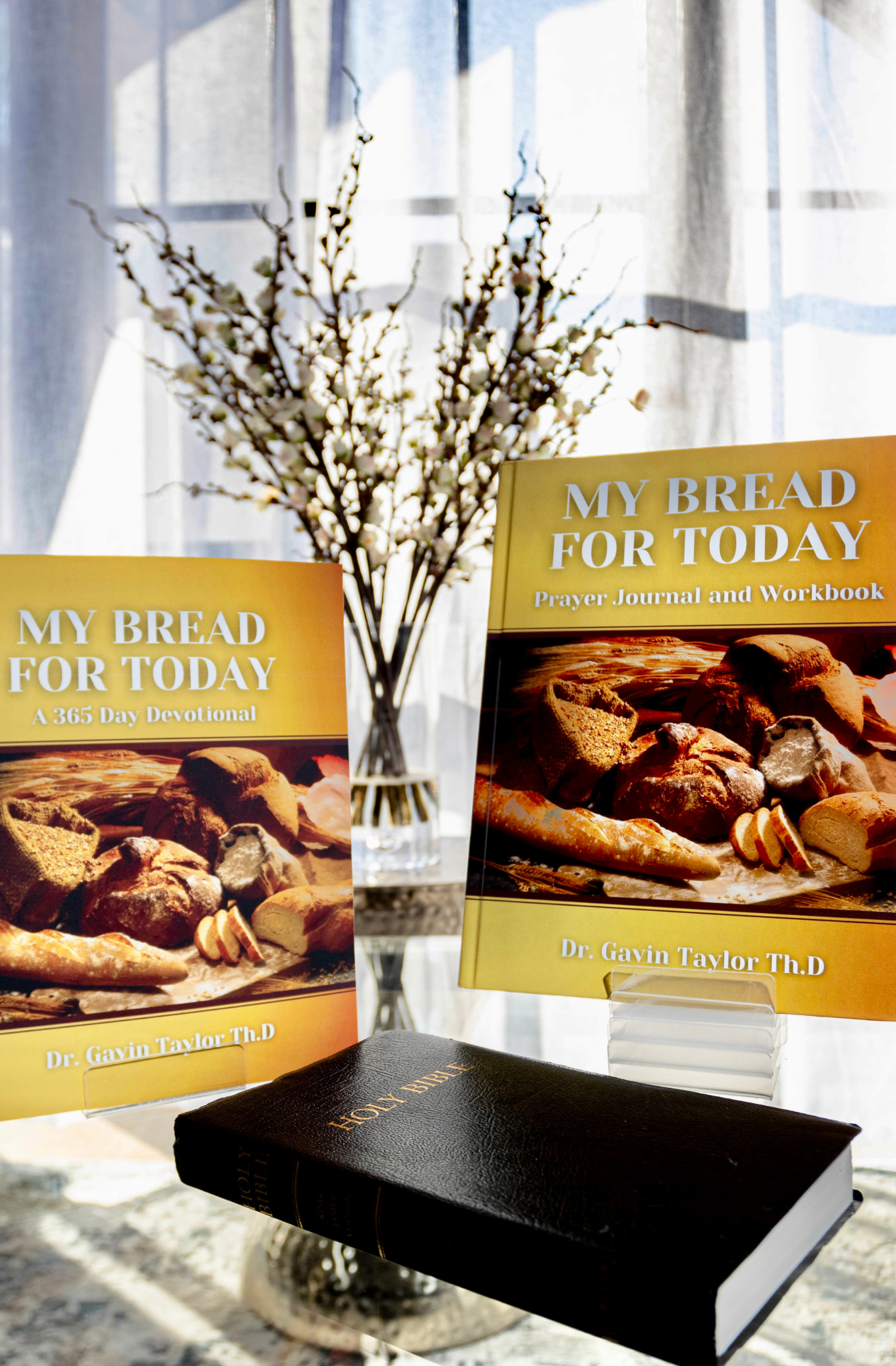 365 Day Devotional 2026 Grow Closer to God | My Bread For Today